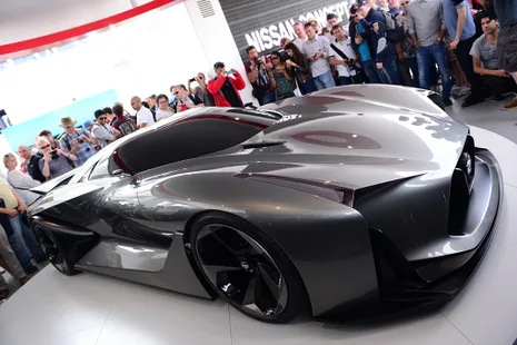 Nissan Gran Turismo otomobilini gerçeğe dönüştürdü