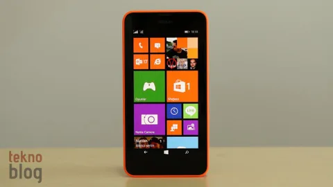 Windows Phone en büyük sorununu çözmekten uzak görünüyor
