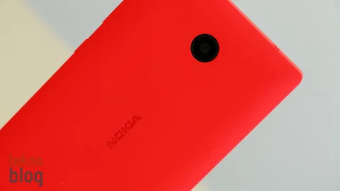 Nokia telefon pazarına geri döneceği yönündeki haberleri yalanladı