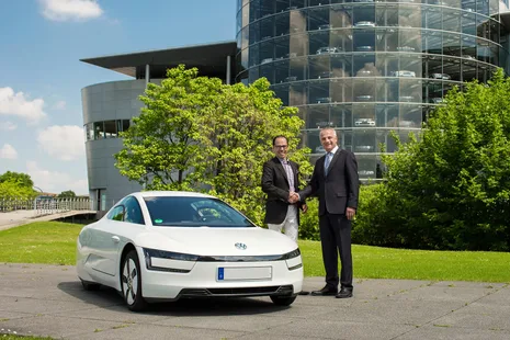 En verimli otomobil VW XL1 ilk alıcısını buldu