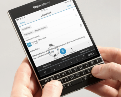 Tüketiciler BlackBerry Passport için sabırsızlanıyor