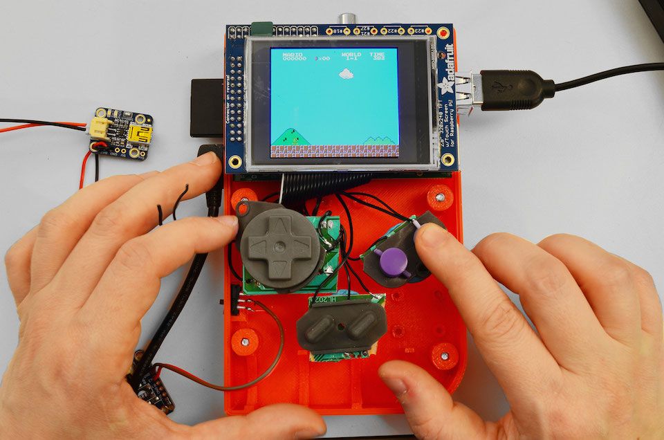 Kendi Game Boy’unuzu kendiniz yapabilirsiniz