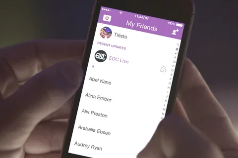 Snapchat Bizim Hikayemiz ile etkinliklerden fotoğraf ve videoları bir araya topluyor
