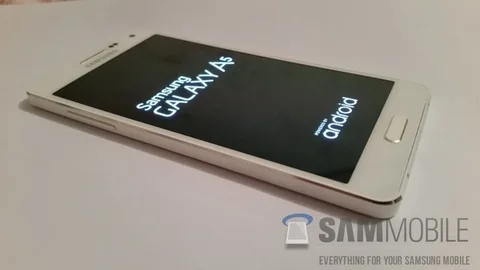 Samsung’un beklenen yeni Alpha’sı Galaxy A5 iPhone 5S’e benziyor