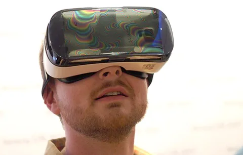 Rock Band’in geliştiricisi Samsung Gear VR ile aklın sınırlarını zorlamayı hedefliyor