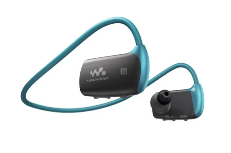 Dahili hafızalı Sony Bluetooth Walkman su altında çalışabiliyor