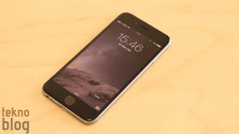 Apple iPhone 6 reklamında kullandığı şarkı nedeniyle dava edildi