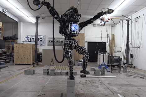 Video: Google’ın robotu Karate Kid sahnesini canlandırıyor