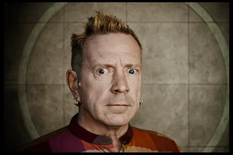 Sex Pistols solisti John Lydon iPad uygulamaları için 10 bin sterlin harcamış