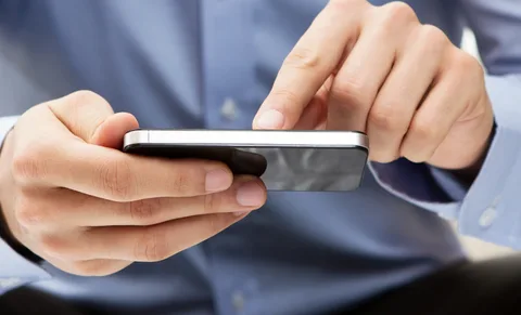 Akıllı telefonlar parmakların çalışma biçimini değiştiriyor