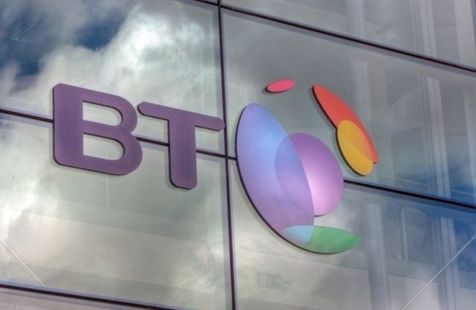 British Telecom EE’yi 12.5 milyar sterlin karşısında satın almak için görüştüğünü doğruladı