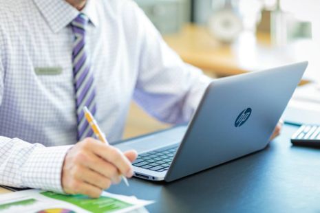 HP EliteBook Folio 1020 tasarımıyla MacBook Air’i hatırlatıyor