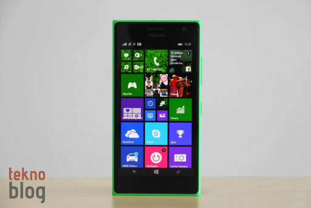 Nokia Lumia 735 İncelemesi