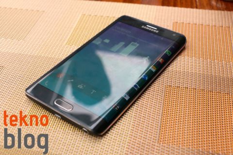 Samsung’un yeni amiral gemisi telefonunun üç tarafı ekranla kaplı olabilir