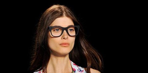 Snapchat video kaydı yapan gözlükler üreten bir şirketi satın almış