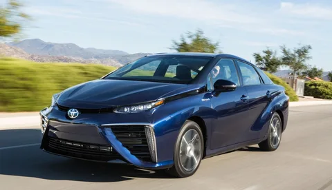Toyota hidrojenle çalışan bir Lexus modeli geliştiriyor