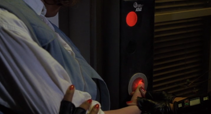 Geleceğe Dönüş 2 ve 2015 tahminleri: Hangileri gerçek oldu?