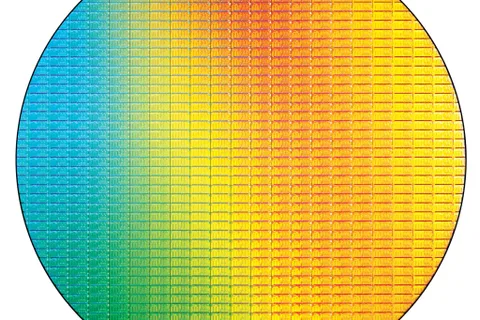 Intel’in Broadwell tabanlı 5’inci nesil Core işlemcileri kullanıcılarla buluşuyor