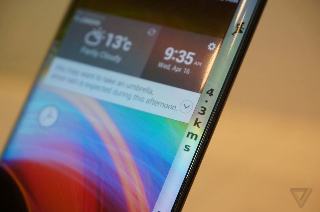 lg-display-active-bending-oled-080115-3