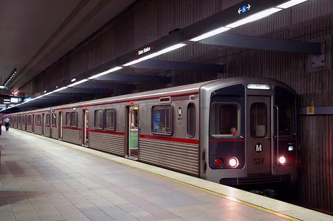 Los Angeles metrosuna hücresel ağ ve Wi-Fi geliyor