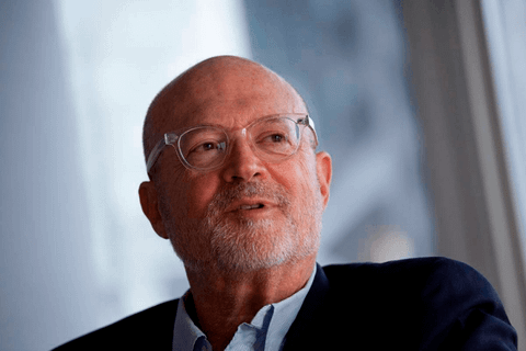 Apple mağazalarının tasarımında büyük rol oynayan yönetim kurulu üyesi emekliye ayrılıyor