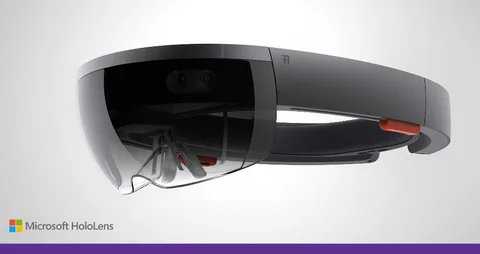 Microsoft artırılmış gerçeklik deneyimi Windows Holographic’i ve HoloLens başlığı tanıttı
