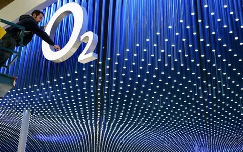 Sky O2 için satın alma ve ortaklık seçeneklerini değerlendiriyor