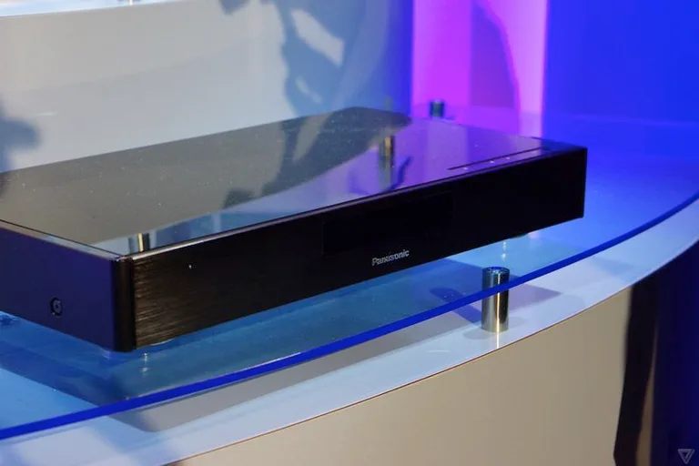 Panasonic ilk 4K Blu-ray oynatıcısını tanıttı