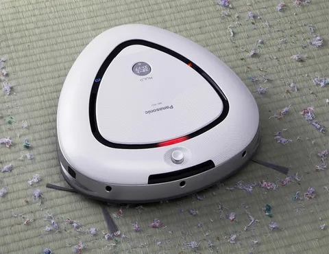 Panasonic Rulo temizlik robotu ulaşılmaz köşeleri bile temizliyor