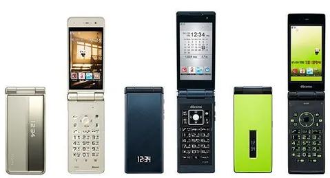 Japonya’nın kapaklı cep telefonlarına olan aşkı devam ediyor