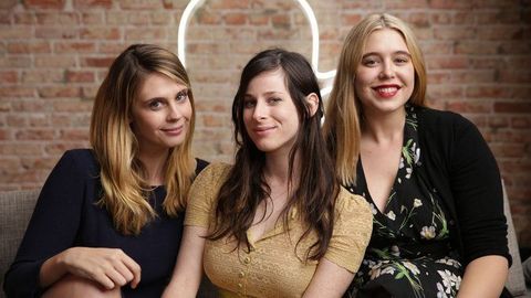 Snapchat’in ilk dizisi “Literally Can’t Even” görücüye çıktı