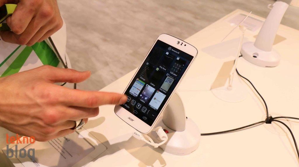 Acer Liquid Jade Z Ön İnceleme