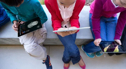 Apple okullarda iPad kullanımını artırmak için Apple ID zorunluluğunu ortadan kaldıracak