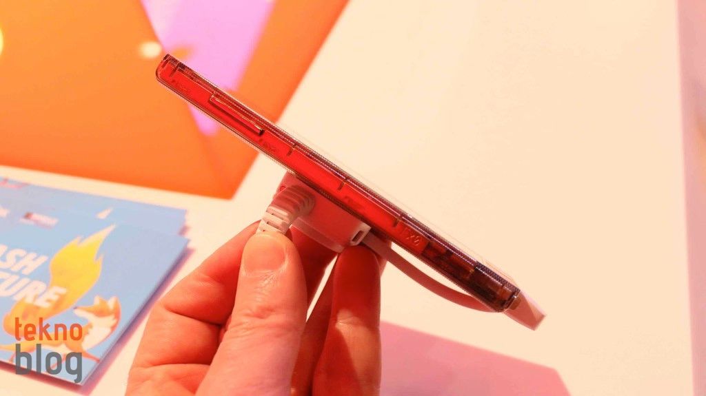 Firefox Fx0 Ön İnceleme: En üstün donanımlı Firefox telefonu