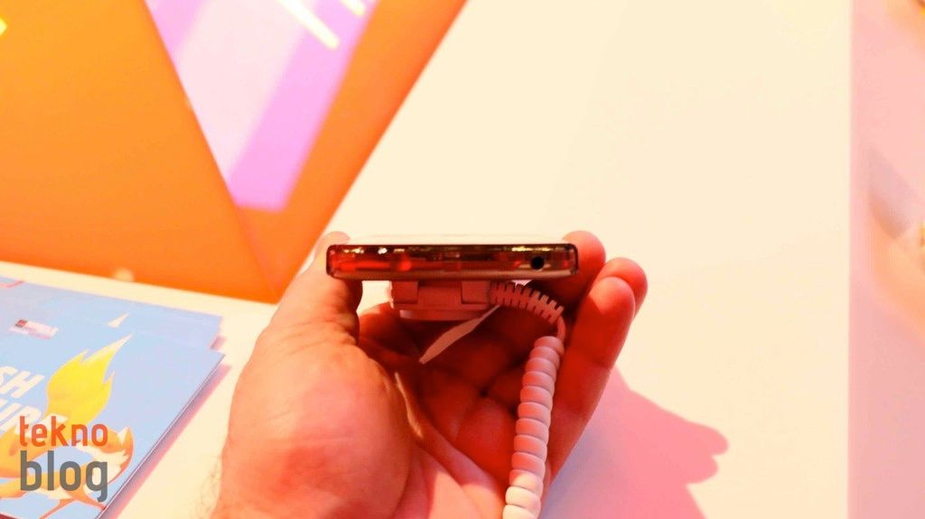 Firefox Fx0 Ön İnceleme: En üstün donanımlı Firefox telefonu