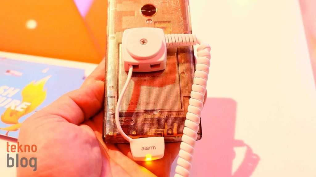 Firefox Fx0 Ön İnceleme: En üstün donanımlı Firefox telefonu