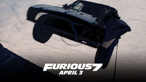 Hızlı ve Öfkeli 7’nin çekimlerinde otomobiller gerçekten uçaktan atıldı