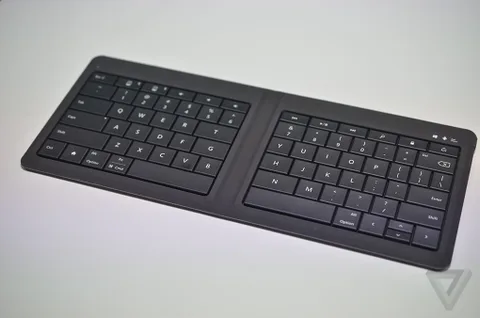 Microsoft’tan mobil cihazlar için katlanabilir klavye