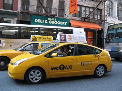 New York’ta sarı taksiden daha çok Uber aracı var