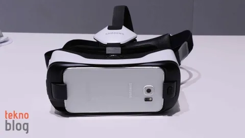 Samsung Gear VR’ın tüketici versiyonu ABD’de ön siparişe çıktı