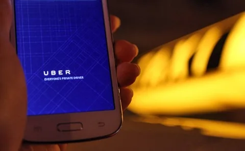 Uber Almanya’daki yasağı sonlandırmak için taksi kurallarına uyacak