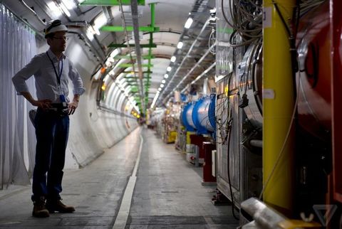 Büyük Hadron Çarpıştırıcısı daha fazla enerjiyle yeniden çalışmaya başlıyor