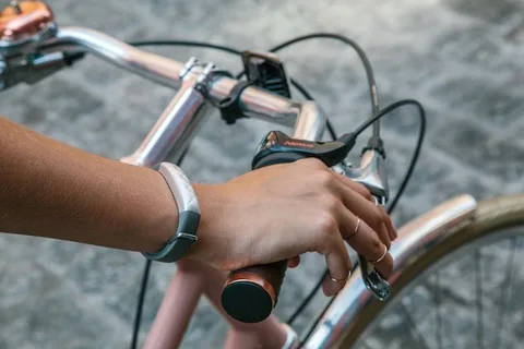 Jawbone Fitbit’i ve eski çalışanlarını sırlarını çaldıkları iddiasıyla dava etti