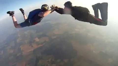 Video: 3 bin metre yükseklikten düşen GoPro’nun çektiği görüntüyü izleyin