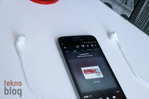 Dijital müzik satışları CD satışlarını ilk kez geride bıraktı