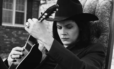 Jack White’a göre zengin sanatçılar da paraya ihtiyaç duyduğu için Tidal desteklenmeli