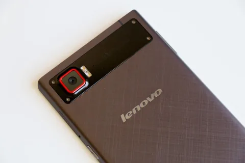 Lenovo altı yılın ardından ilk kez zarar açıkladı