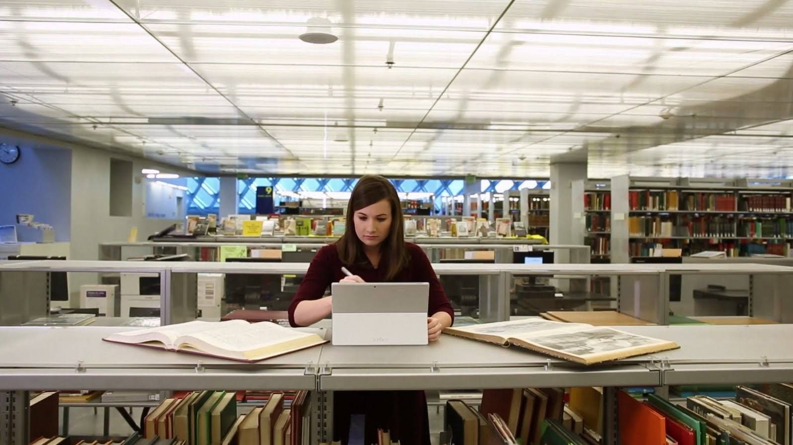 Google+ Twitter hesabı açıldıktan yaklaşık dört yıl sonra ilk kez tweetledi