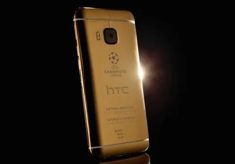 24 ayar altın kaplı HTC One M9’un fotoğrafı iPhone ile çekildi