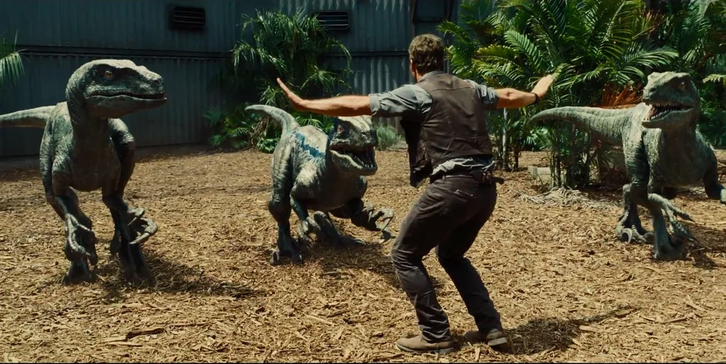 Jurassic World’un açılış haftasonundaki küresel hasılatı yarım milyar doları geçti